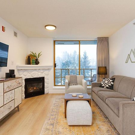 Renovated 1Bed-1Bath In Village With Pool, Hot Tub, And Sauna Уистлер Экстерьер фото